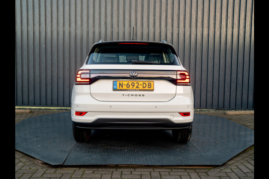Volkswagen T-Cross 1.0 TSI R-Line | LED | Stoel verw. | Climate control | Adapt. Cr. | Prijs Rijklaar!!