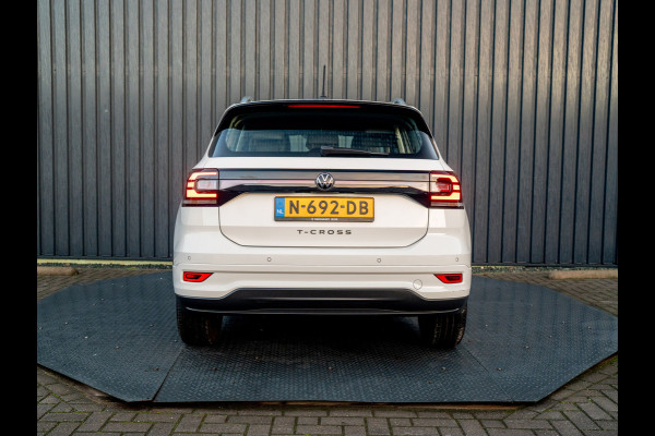 Volkswagen T-Cross 1.0 TSI R-Line | LED | Stoel verw. | Climate control | Adapt. Cr. | Prijs Rijklaar!!