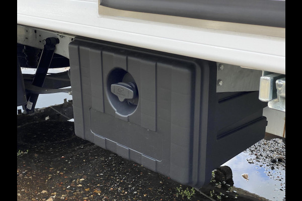 Ford Transit 350 2.0 TDCI L4H1 Trend RWD | 130pk | SCI | Geïsoleerde Bakwagen! | Zijdeur | Deuren achter | Airco | Cruise control | BPM VRIJ