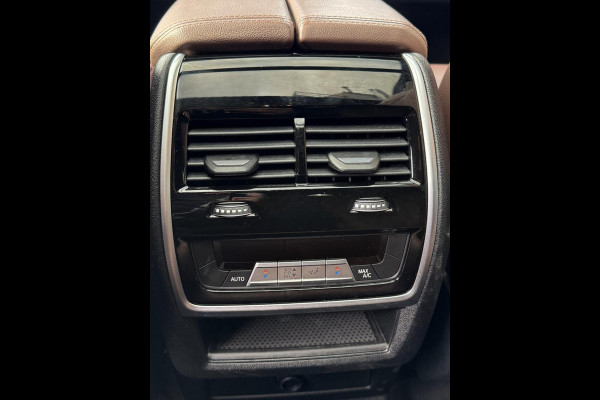 BMW X6 XDrive30d M- Sport - Panorama dak I Navigatie I Leer I Sport pakket I Head Up I Dealer onderhouden