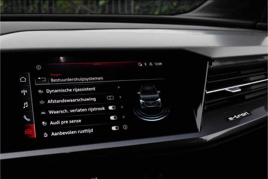 Audi Q4 e-tron 40 / 2x S-line/ Adaptive Cruise Control/ Virtual Cockpit/ Panoramadak/ 150kW (204PK) Audi Q4 e-tron 40 / 2x S-line/ Adaptive Cruise Control/ Virtual Cockpit/ Panoramadak/ 150kW (204PK)