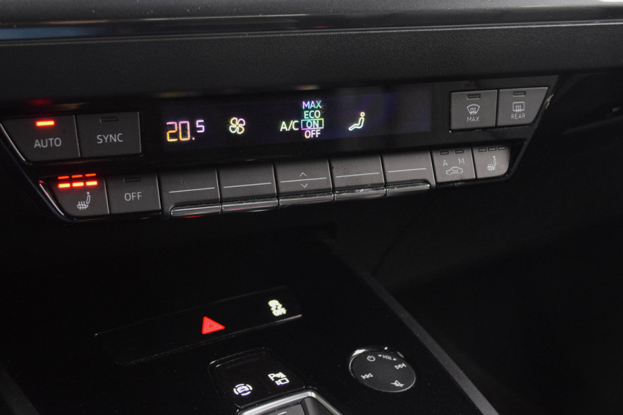 Audi Q4 e-tron 40 / 2x S-line/ Adaptive Cruise Control/ Virtual Cockpit/ Panoramadak/ 150kW (204PK) Audi Q4 e-tron 40 / 2x S-line/ Adaptive Cruise Control/ Virtual Cockpit/ Panoramadak/ 150kW (204PK)