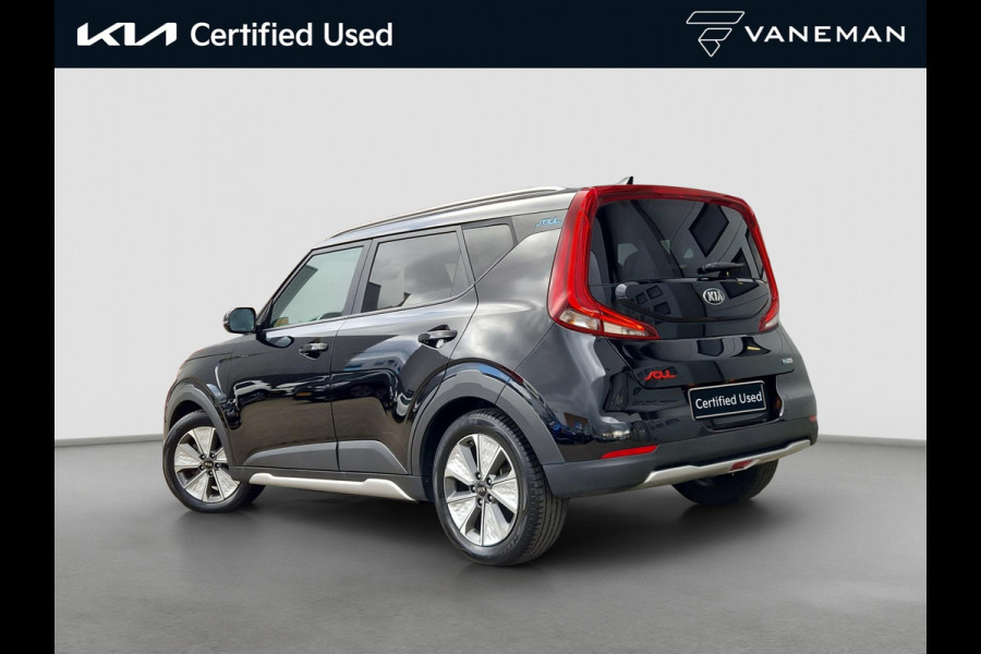 Kia e-Soul ExecutiveLine 64 kWh | Stoelventilatie | Climate | Camera | PDC | Dodehoek | HUD | 3 Fase