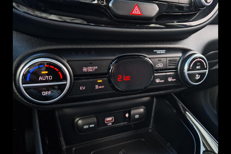 Kia e-Soul ExecutiveLine 64 kWh | Stoelventilatie | Climate | Camera | PDC | Dodehoek | HUD | 3 Fase