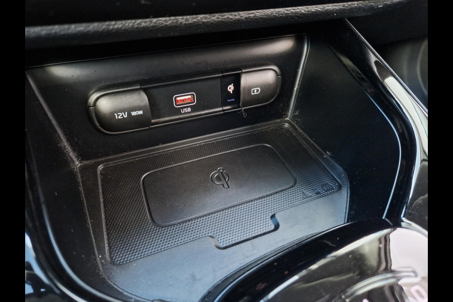 Kia e-Soul ExecutiveLine 64 kWh | Stoelventilatie | Climate | Camera | PDC | Dodehoek | HUD | 3 Fase