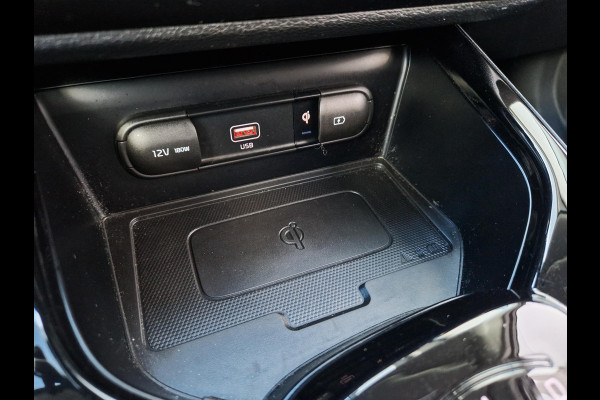 Kia e-Soul ExecutiveLine 64 kWh | Stoelventilatie | Climate | Camera | PDC | Dodehoek | HUD | 3 Fase