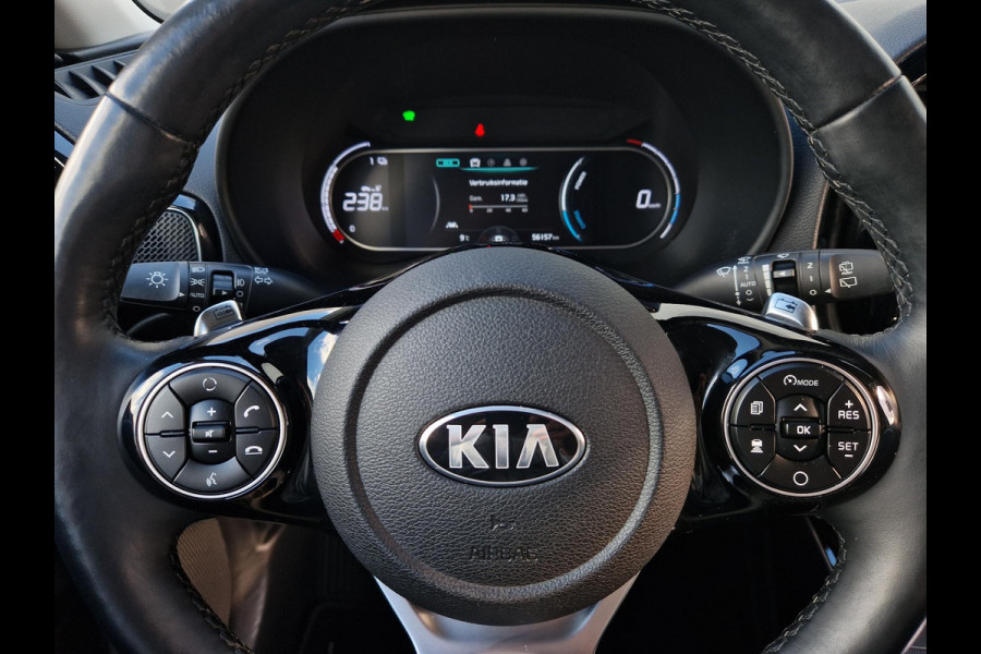 Kia e-Soul ExecutiveLine 64 kWh | Stoelventilatie | Climate | Camera | PDC | Dodehoek | HUD | 3 Fase