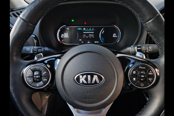 Kia e-Soul ExecutiveLine 64 kWh | Stoelventilatie | Climate | Camera | PDC | Dodehoek | HUD | 3 Fase