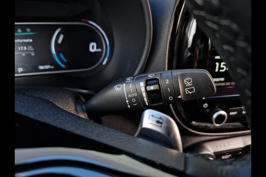 Kia e-Soul ExecutiveLine 64 kWh | Stoelventilatie | Climate | Camera | PDC | Dodehoek | HUD | 3 Fase