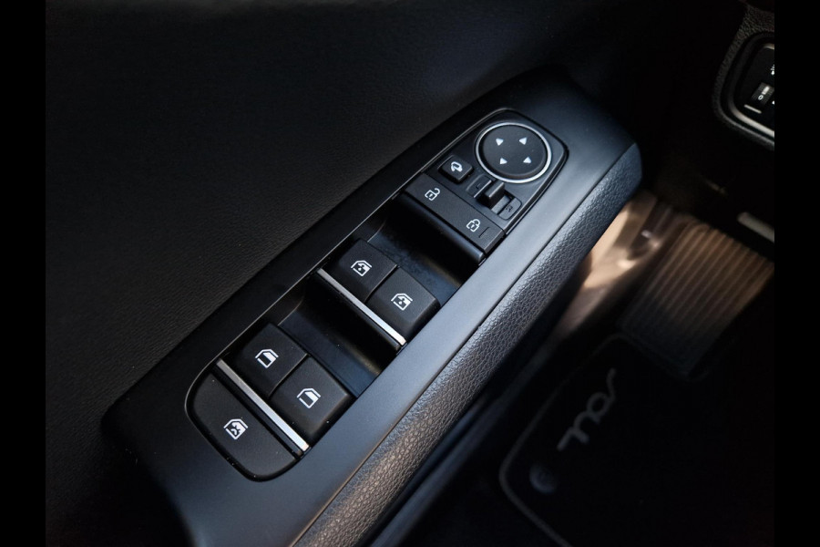 Kia e-Soul ExecutiveLine 64 kWh | Stoelventilatie | Climate | Camera | PDC | Dodehoek | HUD | 3 Fase