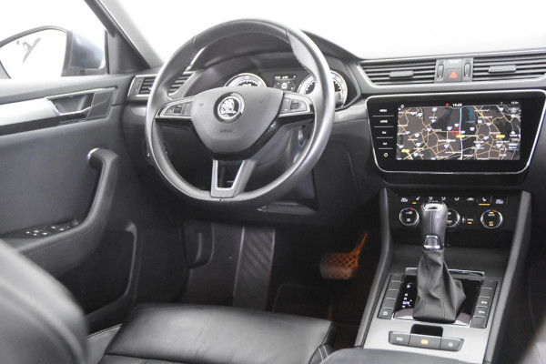 Škoda Superb Combi 1.6 TDI *1ste Eigenaar*Leer*Navigatie*Trekhaak*Full Options*