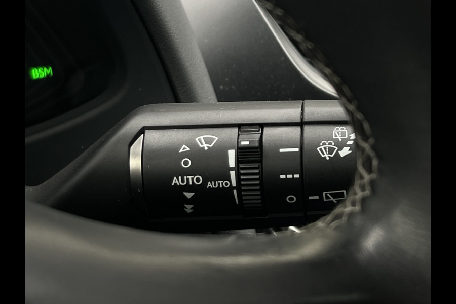 Lexus UX 250h Style+ Edition | Leder | Camera | Carplay | 18 inch | Dodehoek