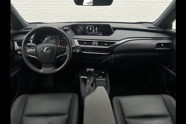 Lexus UX 250h Style+ Edition | Leder | Camera | Carplay | 18 inch | Dodehoek