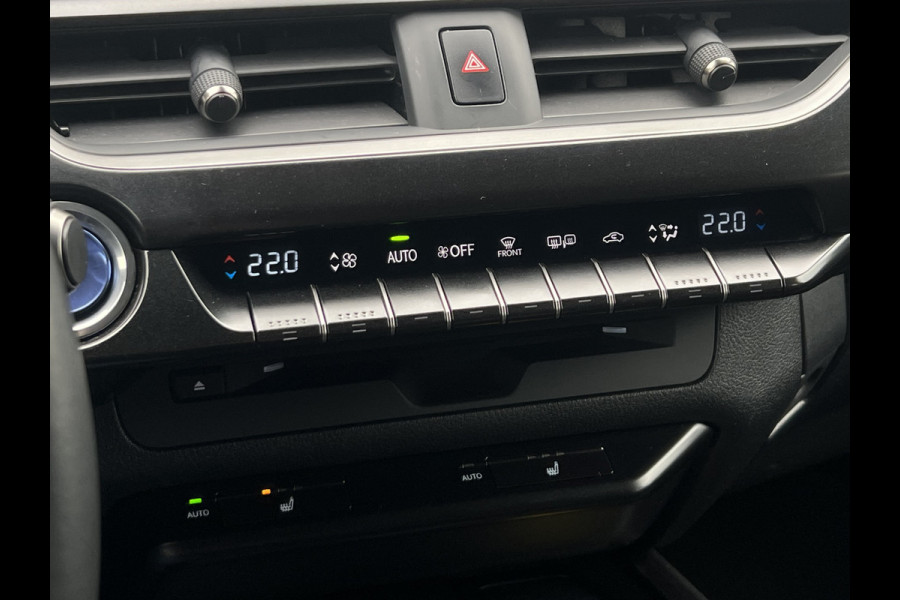 Lexus UX 250h Style+ Edition | Leder | Camera | Carplay | 18 inch | Dodehoek
