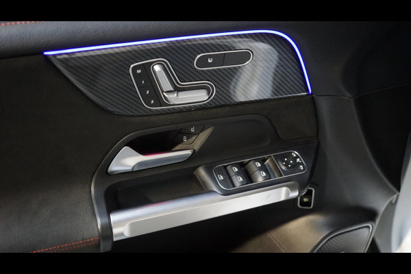 Mercedes-Benz Glb 250 4MATIC AMG NIGHT AUTOMAAT-360 CAMERA-ACC-AMBIANCE-BURMESTER-CARBON-KEYLESS-MEMORY-PANORAMA