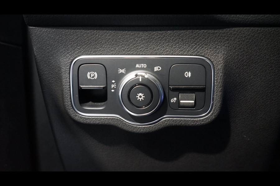 Mercedes-Benz Glb 250 4MATIC AMG NIGHT AUTOMAAT-360 CAMERA-ACC-AMBIANCE-BURMESTER-CARBON-KEYLESS-MEMORY-PANORAMA