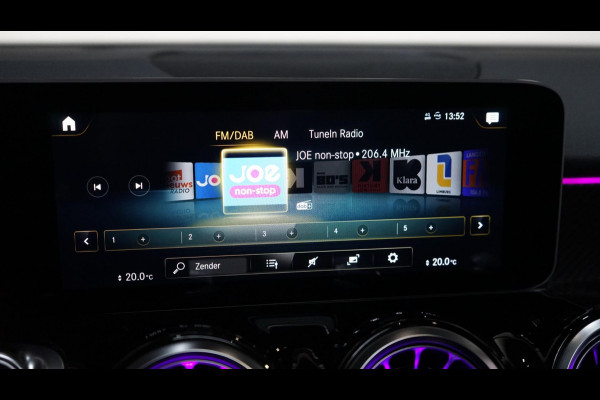 Mercedes-Benz Glb 250 4MATIC AMG NIGHT AUTOMAAT-360 CAMERA-ACC-AMBIANCE-BURMESTER-CARBON-KEYLESS-MEMORY-PANORAMA