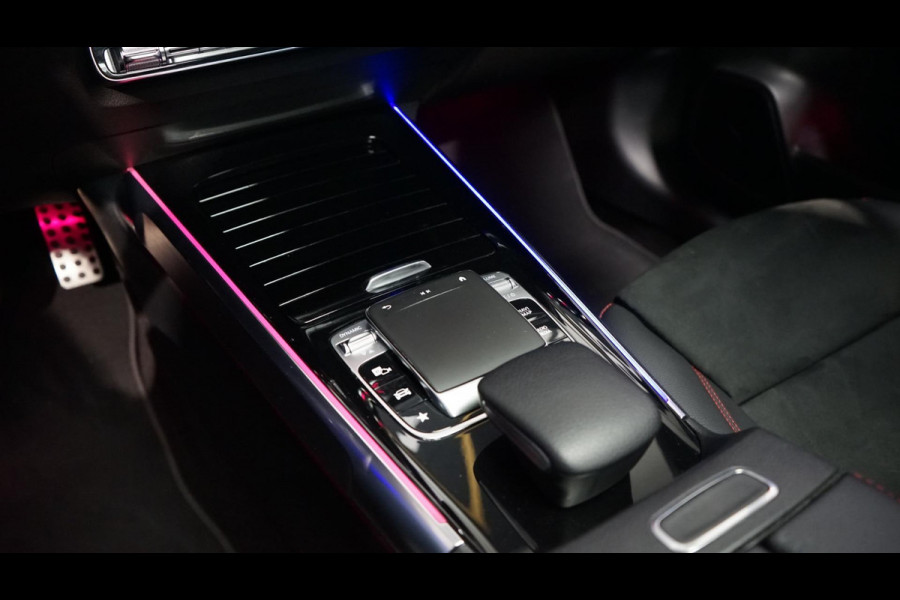 Mercedes-Benz Glb 250 4MATIC AMG NIGHT AUTOMAAT-360 CAMERA-ACC-AMBIANCE-BURMESTER-CARBON-KEYLESS-MEMORY-PANORAMA