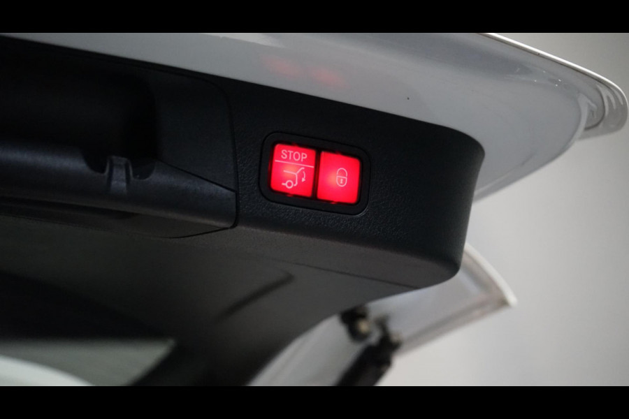 Mercedes-Benz Glb 250 4MATIC AMG NIGHT AUTOMAAT-360 CAMERA-ACC-AMBIANCE-BURMESTER-CARBON-KEYLESS-MEMORY-PANORAMA