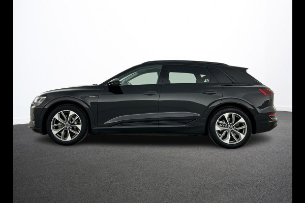 Audi e-tron 50 quattro Business edition 71 kWh Navigatie Apple Carplay/Android Auto Camera Parkeersensoren Adaptive Cruise Control Full LED  Lichtmetalen velgen Climate Control