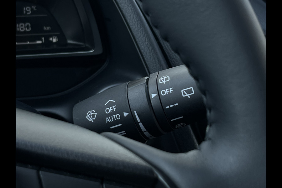 Mazda 2 1.5 SkyActiv-G 90 Homura | LED | Carplay | Camera | Dodehoek