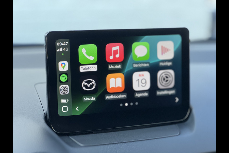 Mazda 2 1.5 SkyActiv-G 90 Homura | LED | Carplay | Camera | Dodehoek