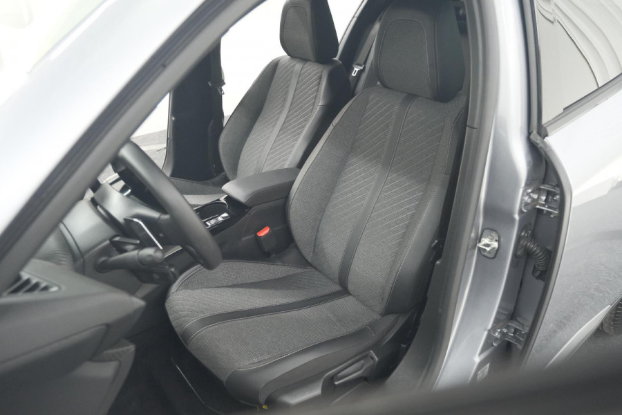 Peugeot 2008 Hybrid 136 e-DCS6 Allure | 360 Camera | Adaptieve Cruise Control | Dodehoekdetectie | Navigatie