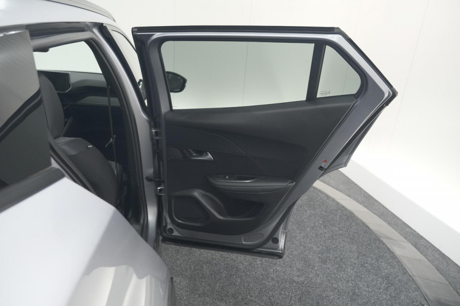 Peugeot 2008 Hybrid 136 e-DCS6 Allure | 360 Camera | Adaptieve Cruise Control | Dodehoekdetectie | Navigatie