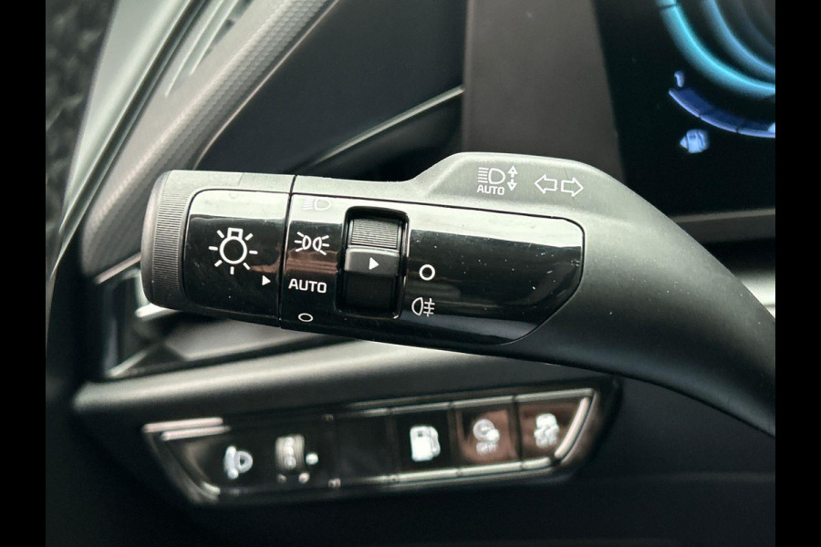 Kia Niro 1.6 GDi PHEV DynamicLine Dealeronderhouden Camera Navigatie