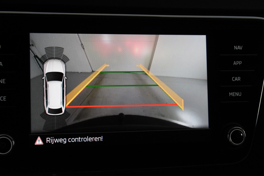 Škoda Superb Combi 1.5 TSI Combi DSG *Navigatie*Trekhaak*Stoelverwarming*