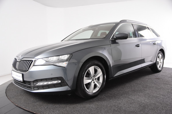 Škoda Superb Combi 1.5 TSI Combi DSG *Navigatie*Trekhaak*Stoelverwarming*