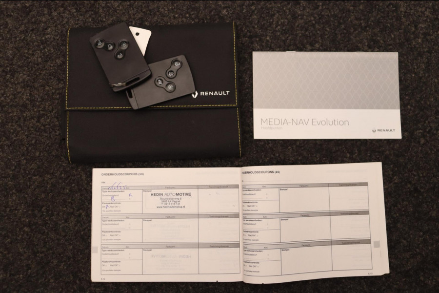 Renault Clio Estate 0.9 TCe Limited Trekhaak Navigatie Origineel NL