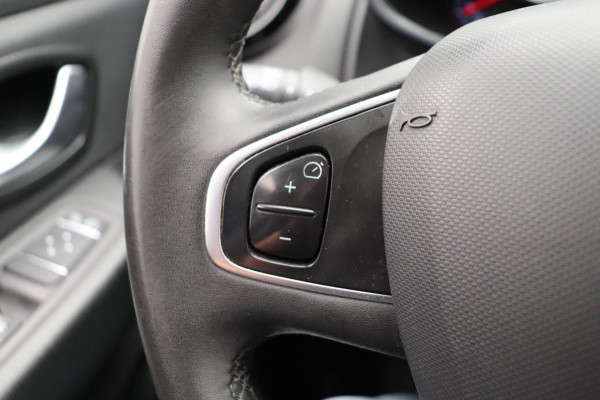 Renault Clio Estate 0.9 TCe Limited Trekhaak Navigatie Origineel NL