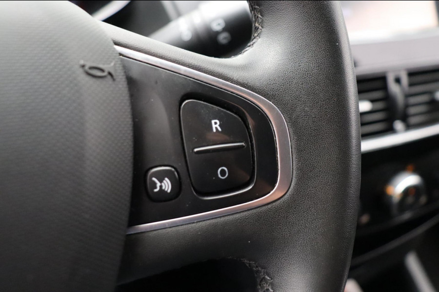 Renault Clio Estate 0.9 TCe Limited Trekhaak Navigatie Origineel NL