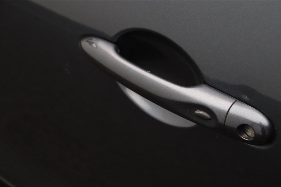 Renault Clio Estate 0.9 TCe Limited Trekhaak Navigatie Origineel NL