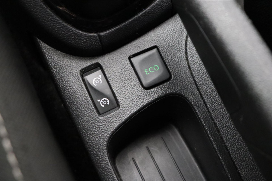 Renault Clio Estate 0.9 TCe Limited Trekhaak Navigatie Origineel NL