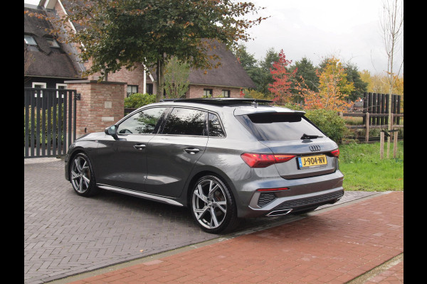Audi A3 Sportback 35 TFSI S edition | 2X S-Line | Schuifdak | 19 Inch | Black Optic | NL-Auto | Audi A3 Sportback 35 TFSI S edition | 2X S-Line | Schuifdak | 19 Inch | Black Optic | NL-Auto |
