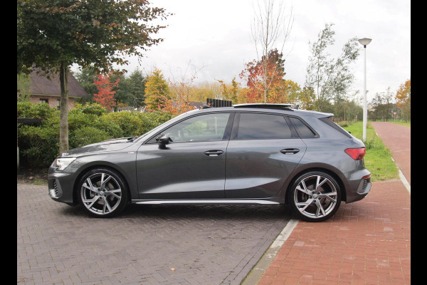 Audi A3 Sportback 35 TFSI S edition | 2X S-Line | Schuifdak | 19 Inch | Black Optic | NL-Auto | Audi A3 Sportback 35 TFSI S edition | 2X S-Line | Schuifdak | 19 Inch | Black Optic | NL-Auto |