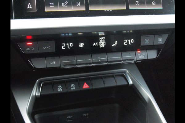 Audi A3 Sportback 35 TFSI S edition | 2X S-Line | Schuifdak | 19 Inch | Black Optic | NL-Auto | Audi A3 Sportback 35 TFSI S edition | 2X S-Line | Schuifdak | 19 Inch | Black Optic | NL-Auto |