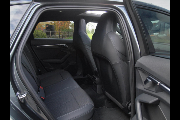 Audi A3 Sportback 35 TFSI S edition | 2X S-Line | Schuifdak | 19 Inch | Black Optic | NL-Auto | Audi A3 Sportback 35 TFSI S edition | 2X S-Line | Schuifdak | 19 Inch | Black Optic | NL-Auto |