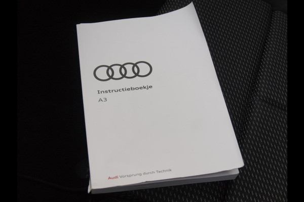 Audi A3 Sportback 35 TFSI S edition | 2X S-Line | Schuifdak | 19 Inch | Black Optic | NL-Auto | Audi A3 Sportback 35 TFSI S edition | 2X S-Line | Schuifdak | 19 Inch | Black Optic | NL-Auto |