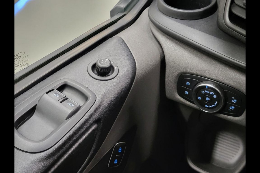 Ford Transit Custom 2.0TDCI Dubbele Cabine Trekhaak Euro 6!