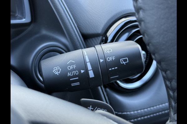 Mazda CX-3 2.0 SkyActiv-G 121 Luxury | Trekhaak | CarPlay | Camera | LED | HUD | 18 inch