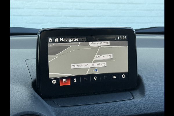 Mazda CX-3 2.0 SkyActiv-G 121 Luxury | Trekhaak | CarPlay | Camera | LED | HUD | 18 inch