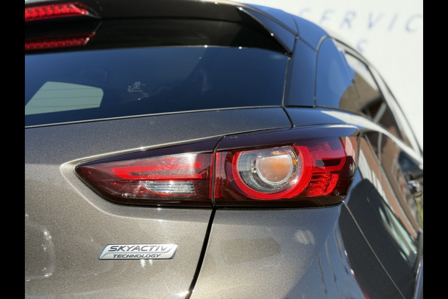 Mazda CX-3 2.0 SkyActiv-G 121 Luxury | Trekhaak | CarPlay | Camera | LED | HUD | 18 inch