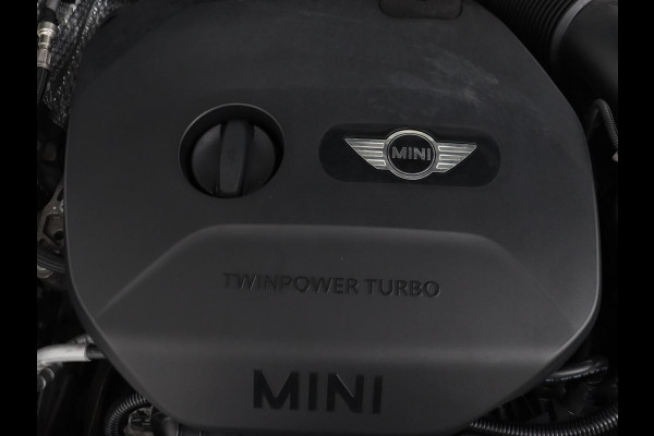 MINI Cooper 1.5 Chili Serious Business | Panoramadak | Navigatie | Cruise Control | LED koplampen | Half leder | Climate control | Parkeerhulp | Bluetooth