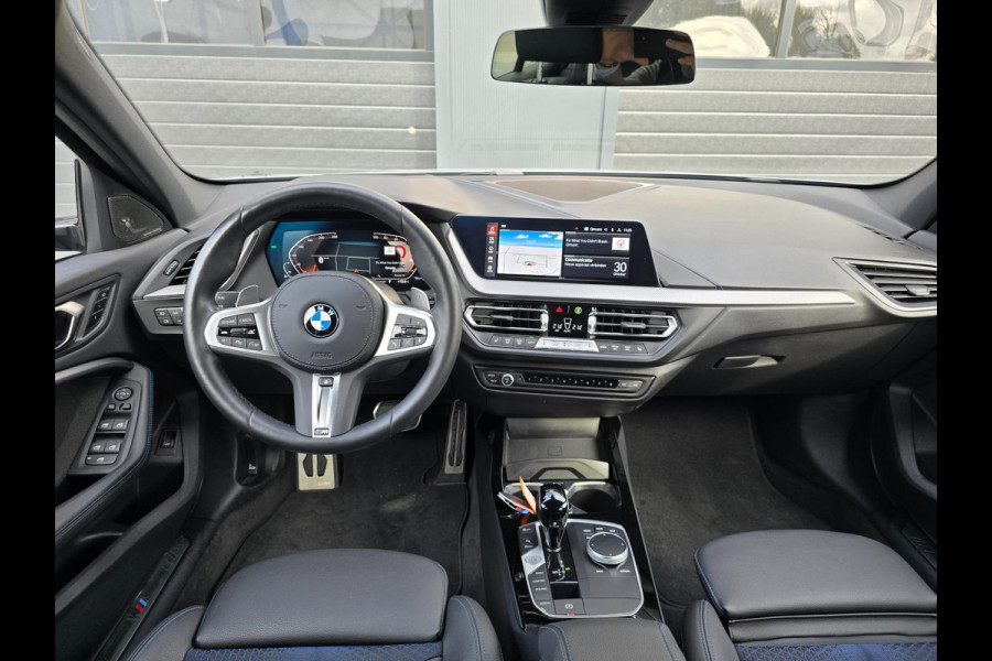 BMW 1-serie 120i M-sport/H&K/Head-up/Carplay/Shadowline-pack