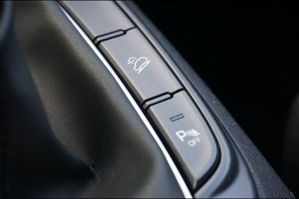 Hyundai Kona 120PK Comfort TREKHAAK | CAMERA | CARPLAY | CRUISE | CLIMA!