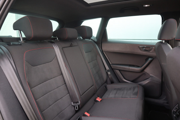 Seat Ateca 1.5 TSI FR Business Intense Pano / 360 camera / Beats / Stoelverwarm / Seat Ateca 1.5 TSI FR Business Intense Pano / 360 camera / Beats / Stoelverwarm /