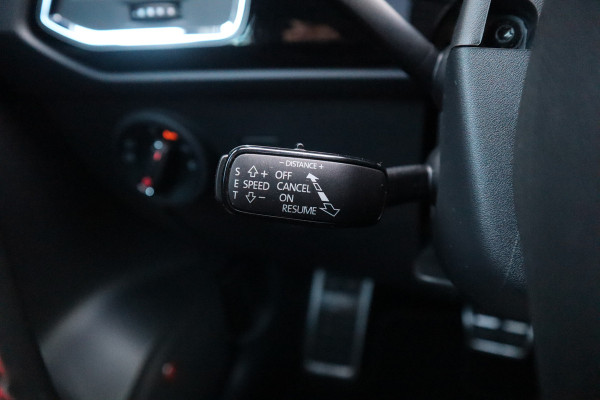 Seat Ateca 1.5 TSI FR Business Intense Pano / 360 camera / Beats / Stoelverwarm / Seat Ateca 1.5 TSI FR Business Intense Pano / 360 camera / Beats / Stoelverwarm /